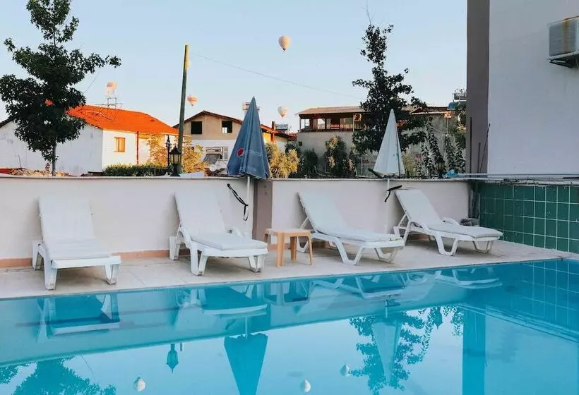 Kervansaray Hotel & Pension