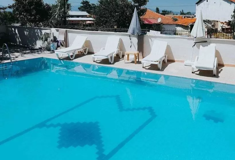 Kervansaray Hotel & Pension