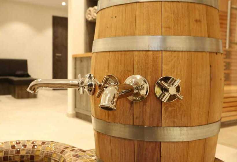 Land Gut Hotel Landgasthof Zur Rose