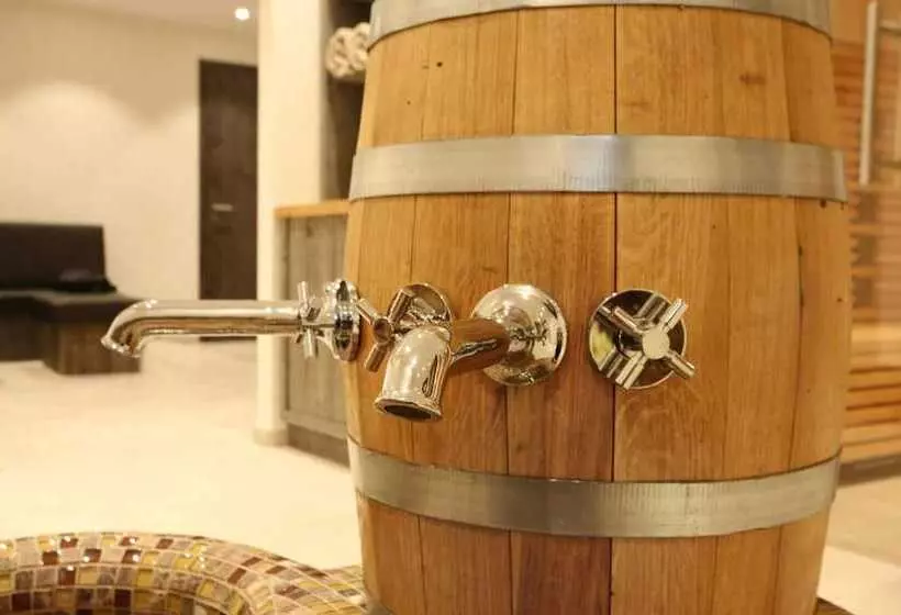 Land Gut Hotel Landgasthof Zur Rose