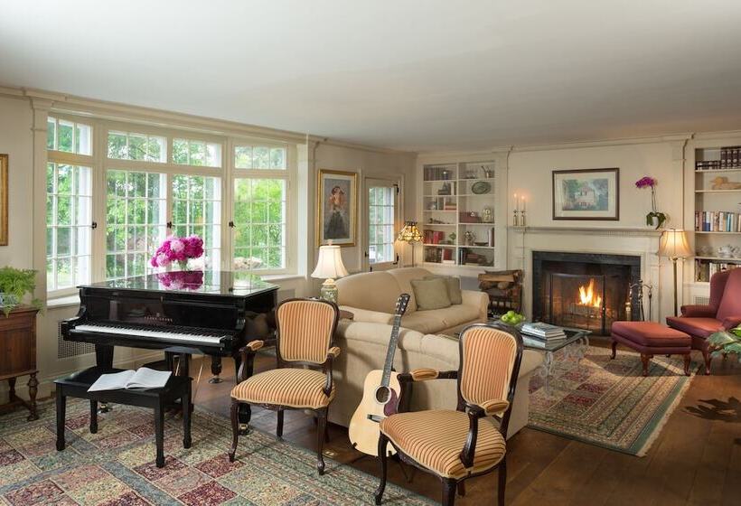 مبيت وإفطار Devonfield Inn