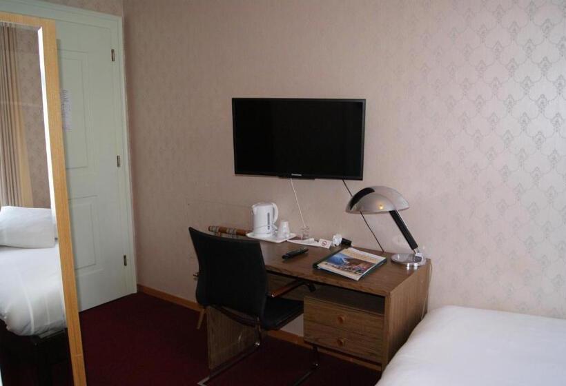 בית מלון כפרי De La Paix