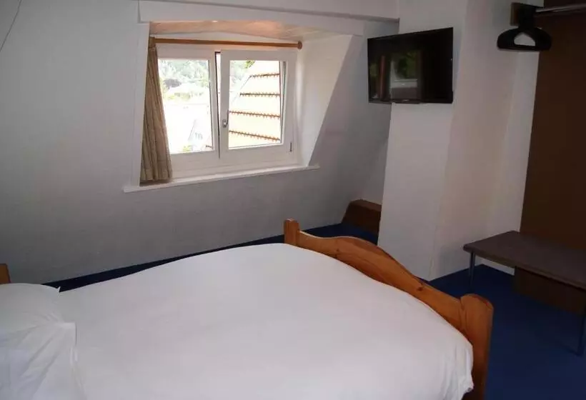 ホテル De La Paix