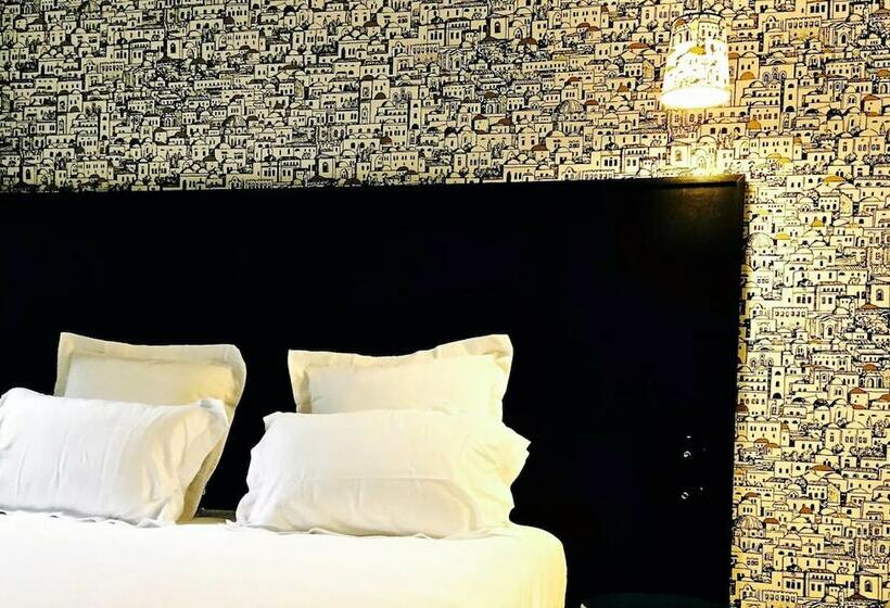 בית מלון כפרי Des Carmes