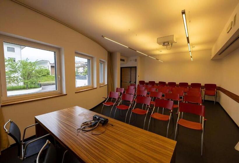 هتل Europa Belluno