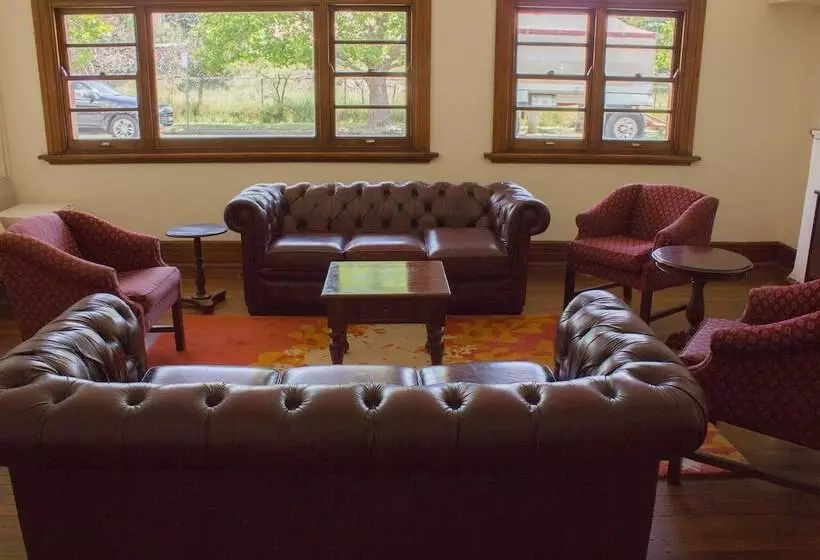 فندق Gardners Inn