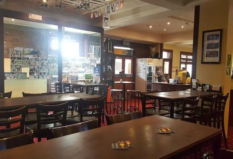 فندق Gardners Inn