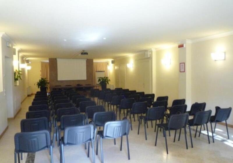 فندق Hambros Il Parco In Villa Banchieri