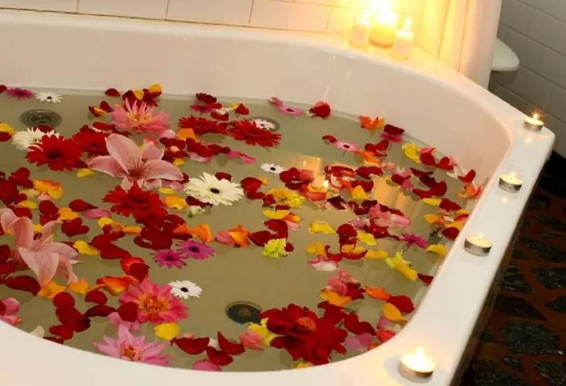 ホテル Lisson Grove Boutique Resort & Day Spa