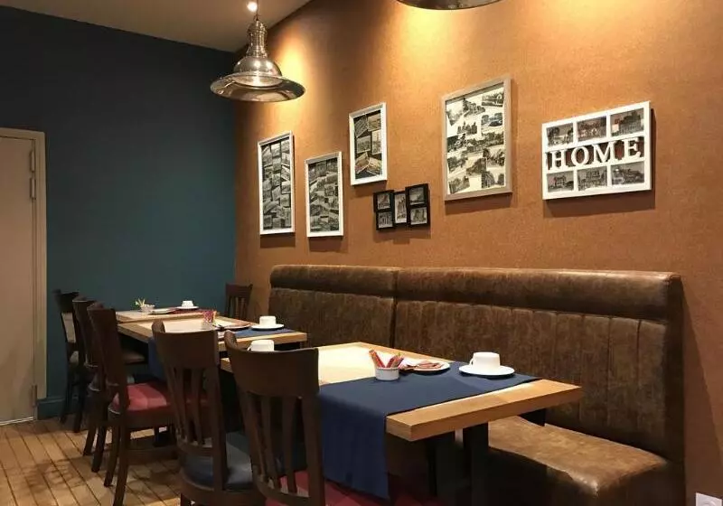 هتل Hôtel Le Caddy