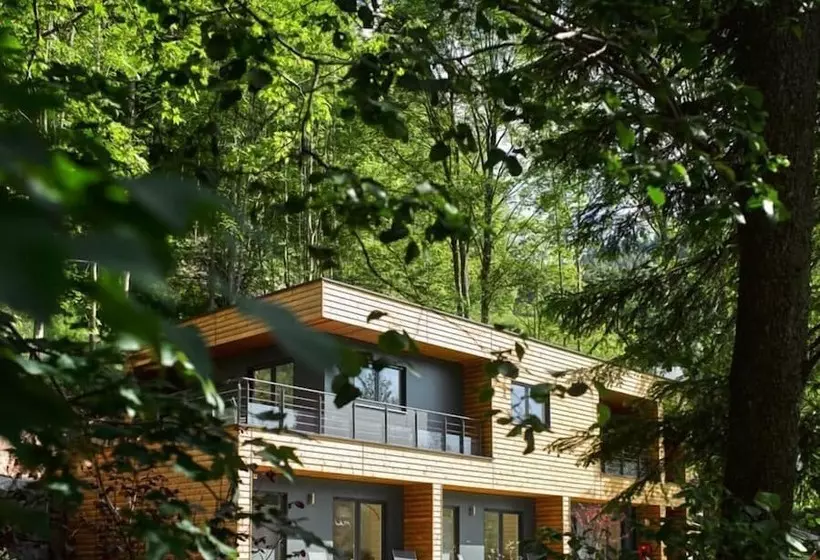 Отель Logis Hôtel Restaurant De La Poste Et Spa De Montagne