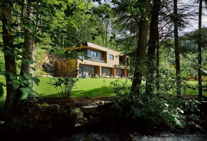 Отель Logis Hôtel Restaurant De La Poste Et Spa De Montagne