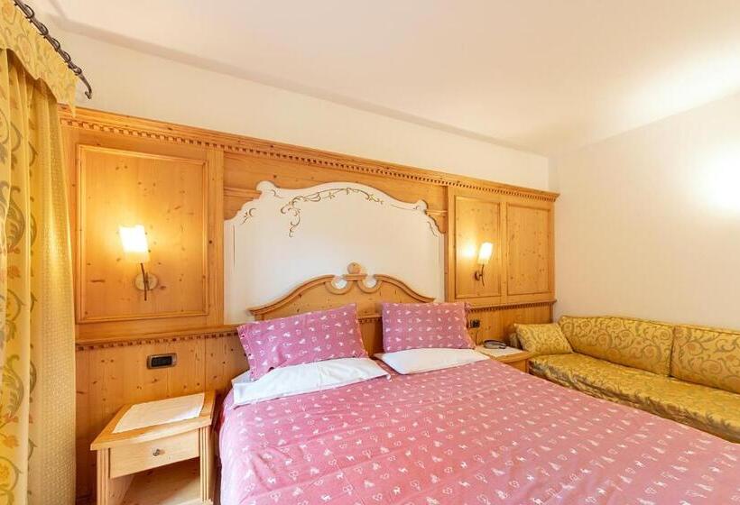 בית מלון כפרי Monza Dolomites