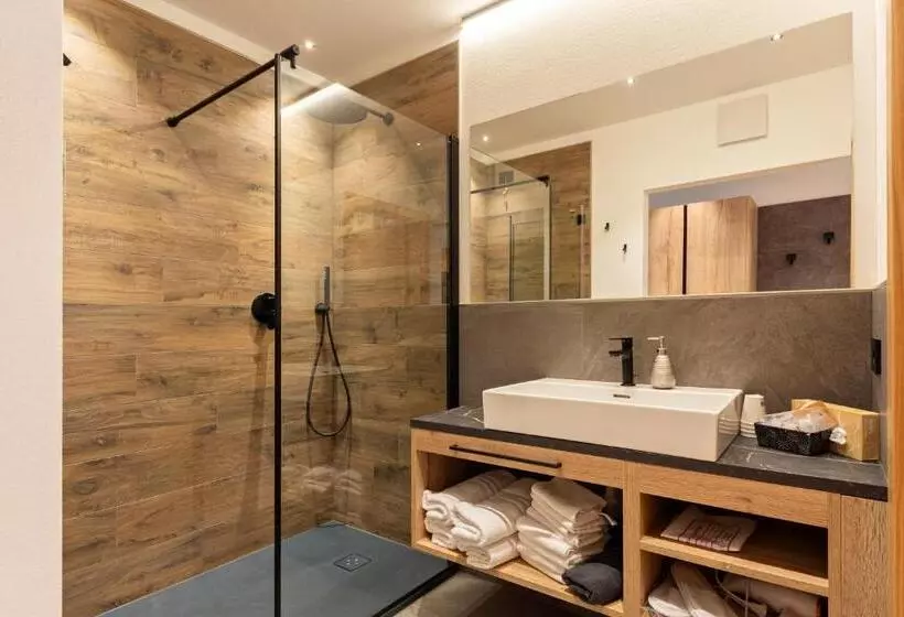 בית מלון כפרי Monza Dolomites