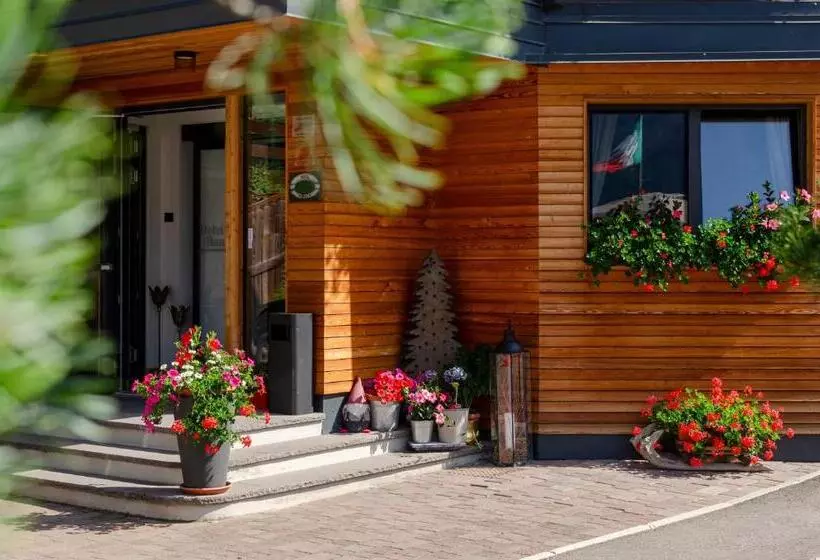 בית מלון כפרי Monza Dolomites