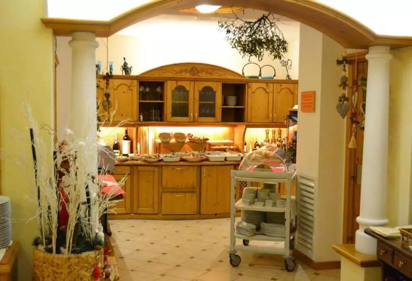 בית מלון כפרי Monza Dolomites