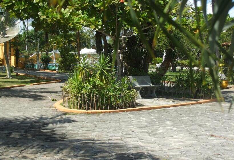 בית מלון כפרי Pousada Aldeia Portuguesa