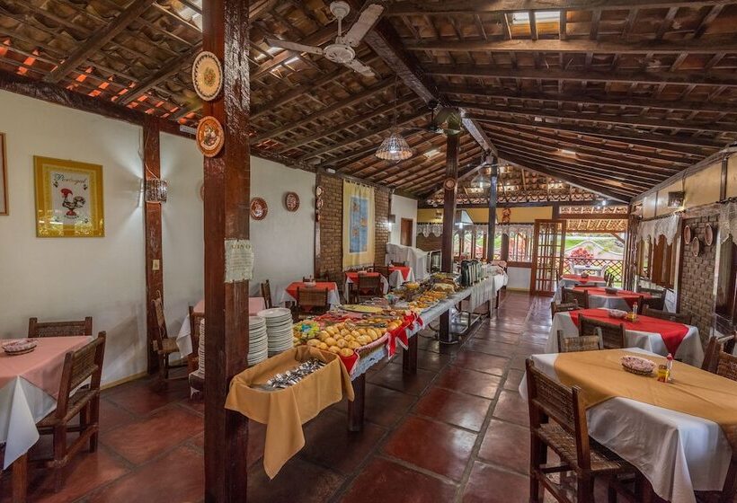 בית מלון כפרי Pousada Aldeia Portuguesa