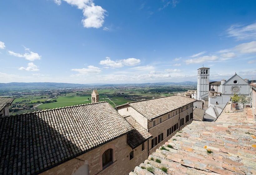 בית מלון כפרי Properzio