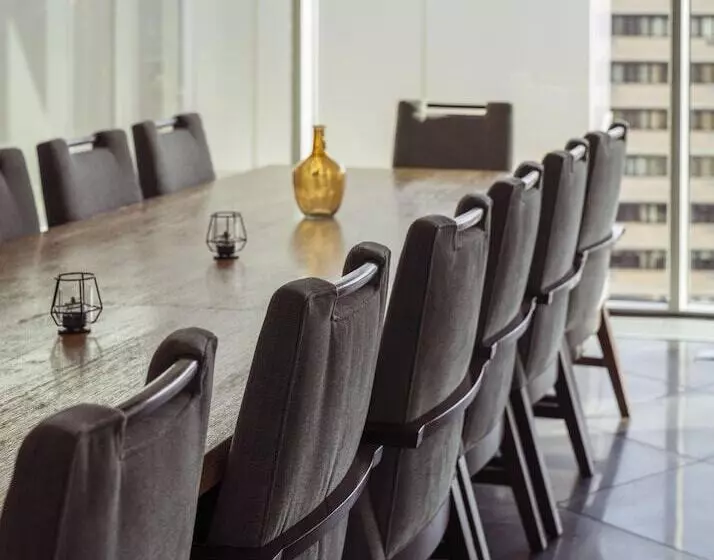 Szálloda The Fontaine