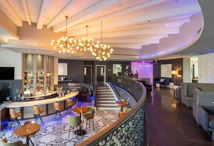 Szálloda The Fontaine