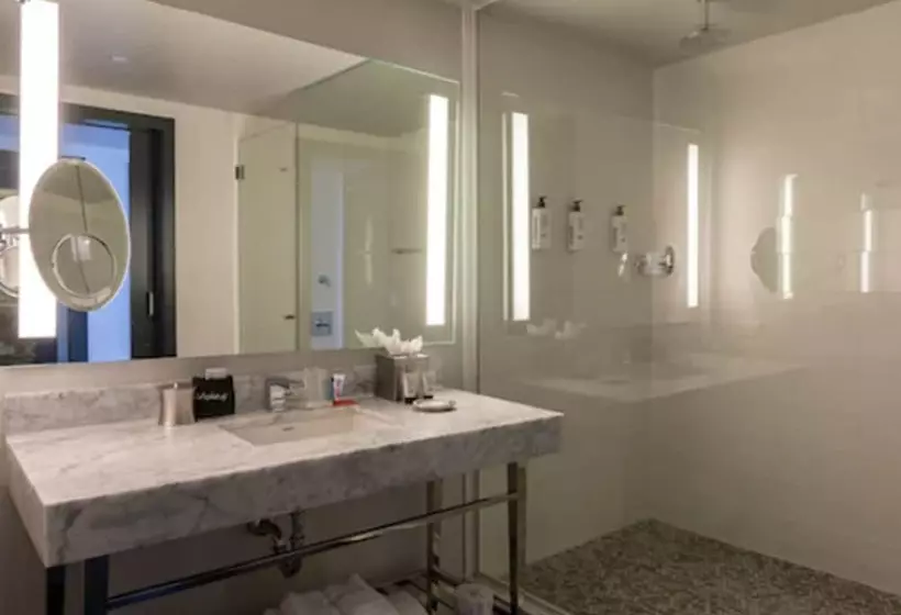 Szálloda The Fontaine