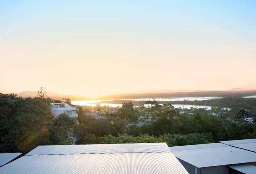 Отель The Rise  Noosa