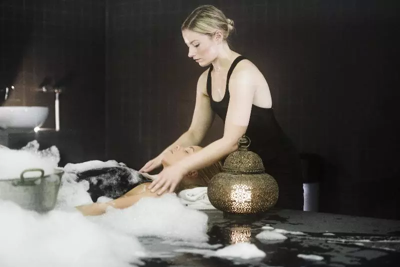 فندق Upper House