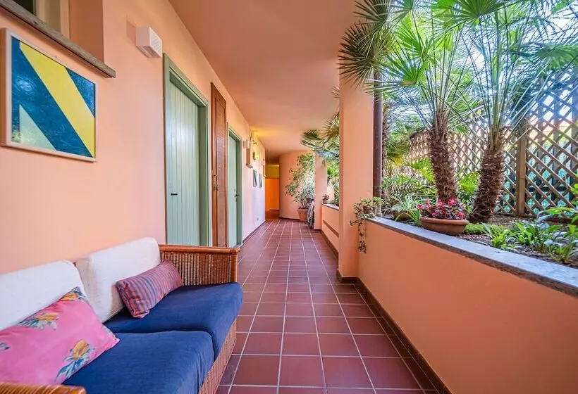 בית מלון כפרי Yacht Club