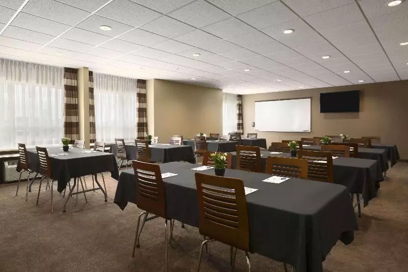 Microtel Inn And Suites By Wyndham Weyburn