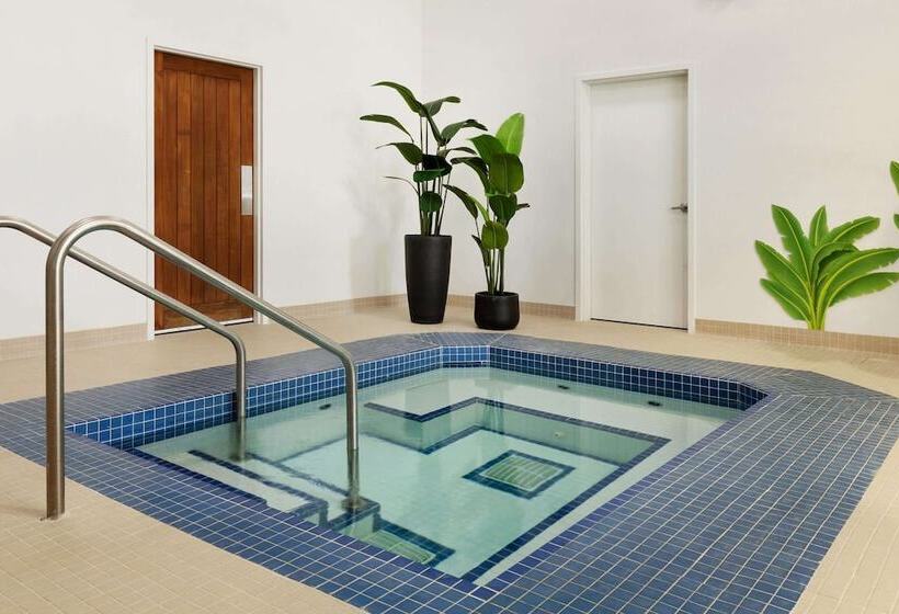 Microtel Inn And Suites By Wyndham Weyburn