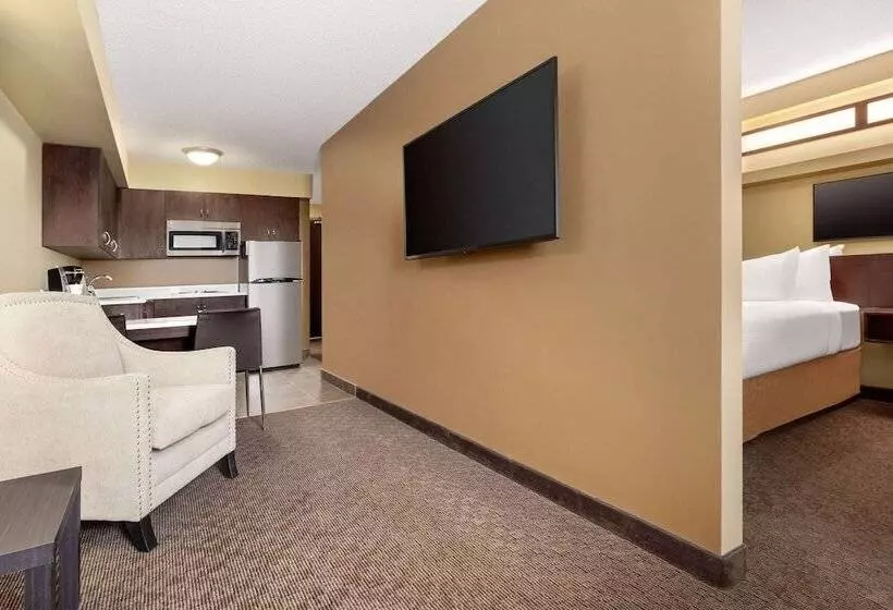 Microtel Inn And Suites By Wyndham Weyburn