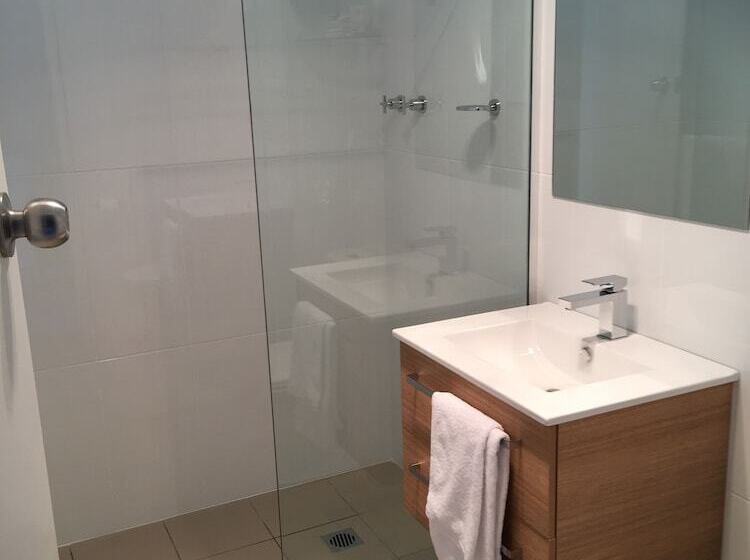 汽车旅馆  The Clairfield