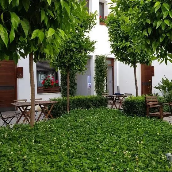 Apartamentos Patio De Viana