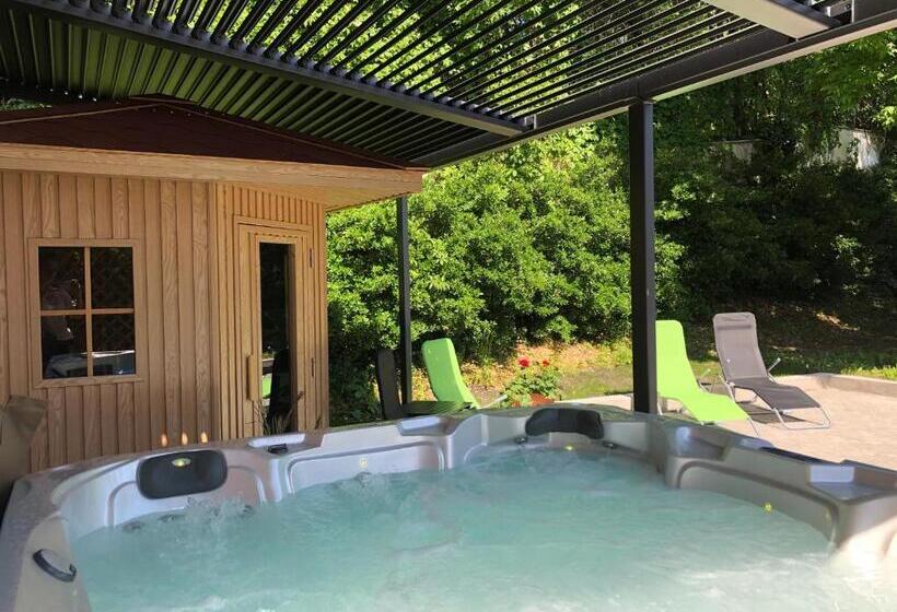 ホテル Aqua Villa Eger