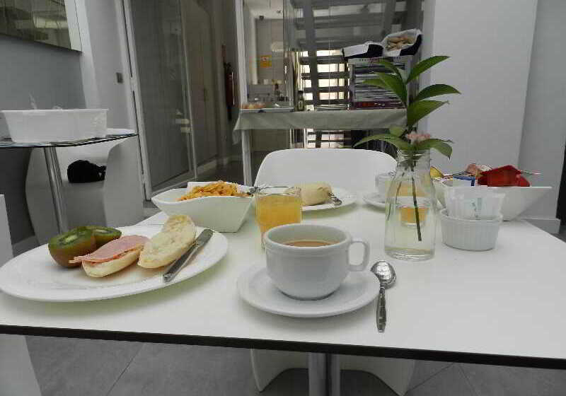 هتل Boutique Caireles