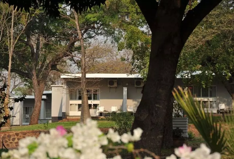 هتل Cresta Sprayview Victoria Falls