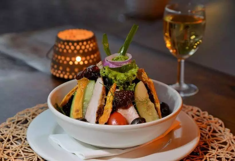 هتل Cresta Sprayview Victoria Falls