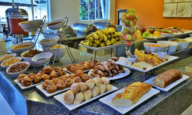 هتل Cresta Sprayview Victoria Falls