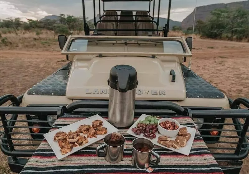 בית מלון כפרי Honeyguide Tented Safari Camps Mantobeni