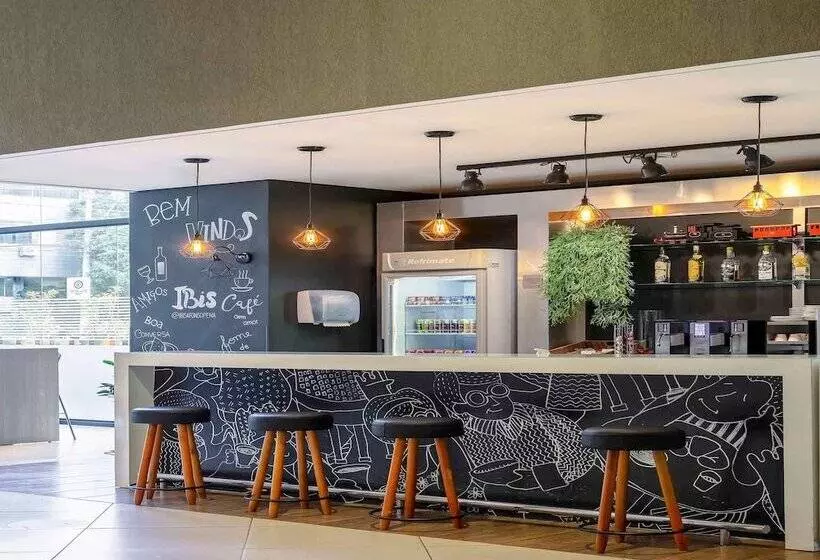 ホテル Ibis Bh Afonso Pena Savassi
