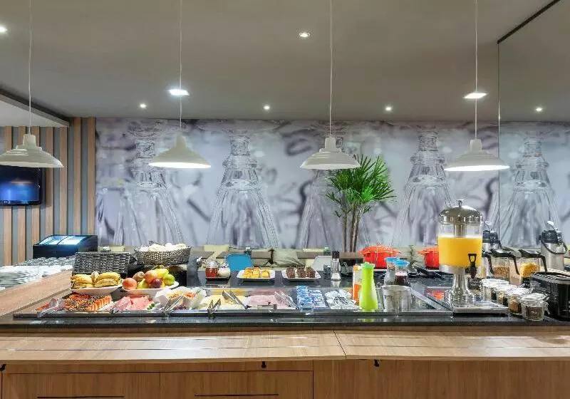 ホテル Ibis Sao Jose