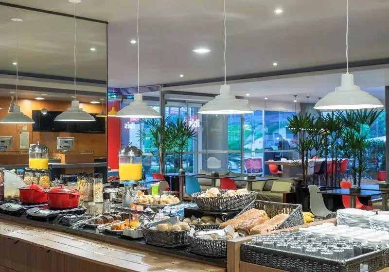 ホテル Ibis Sao Jose