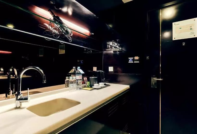 Otel Jiazheng International Energy