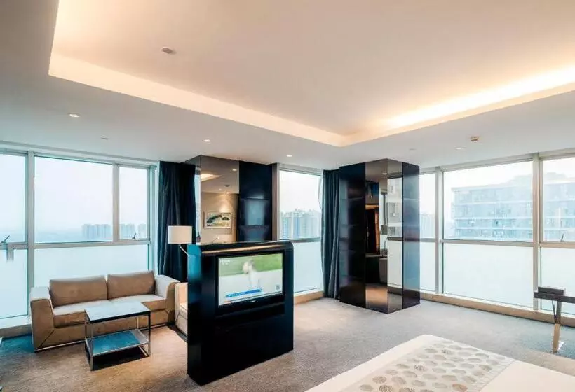 Otel Jiazheng International Energy