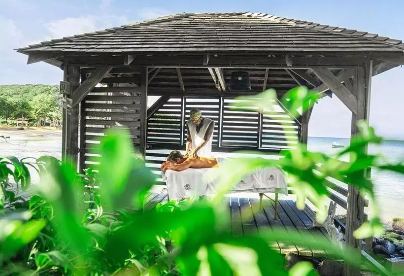 هتل Langley Resort Fort Royal