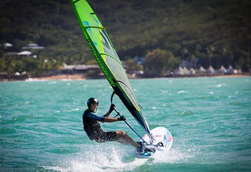 هتل Langley Resort Fort Royal