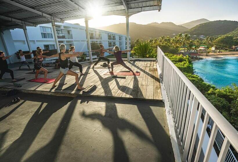 هتل Langley Resort Fort Royal