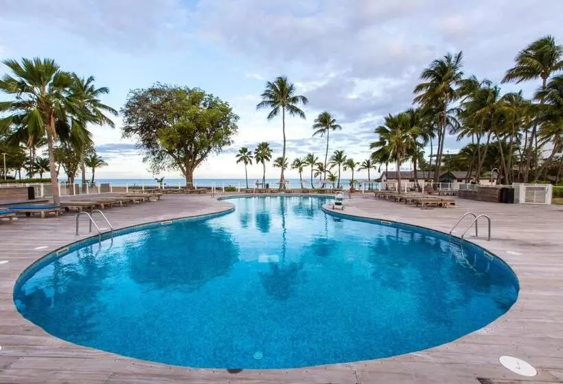 هتل Langley Resort Fort Royal