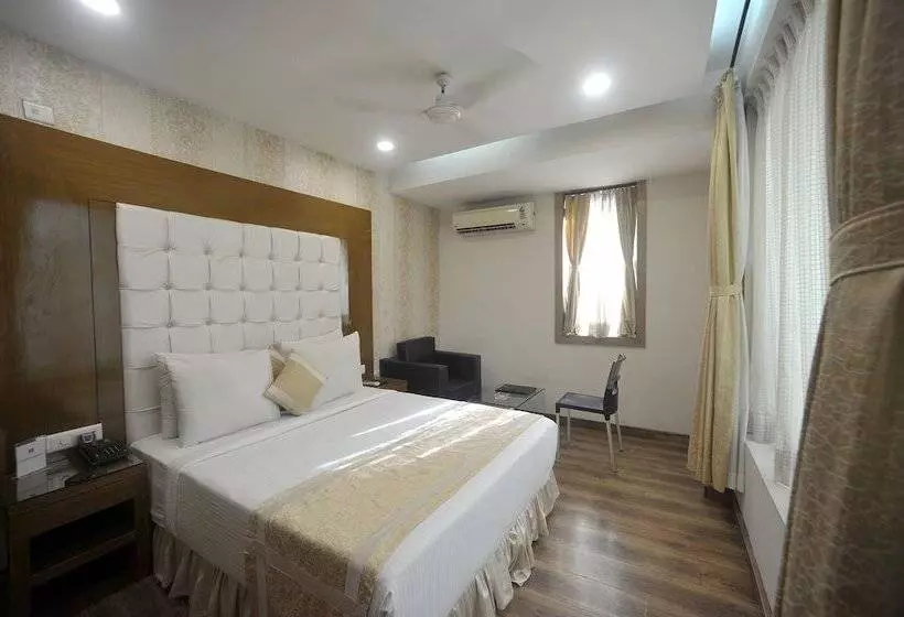 בית מלון כפרי Lee International